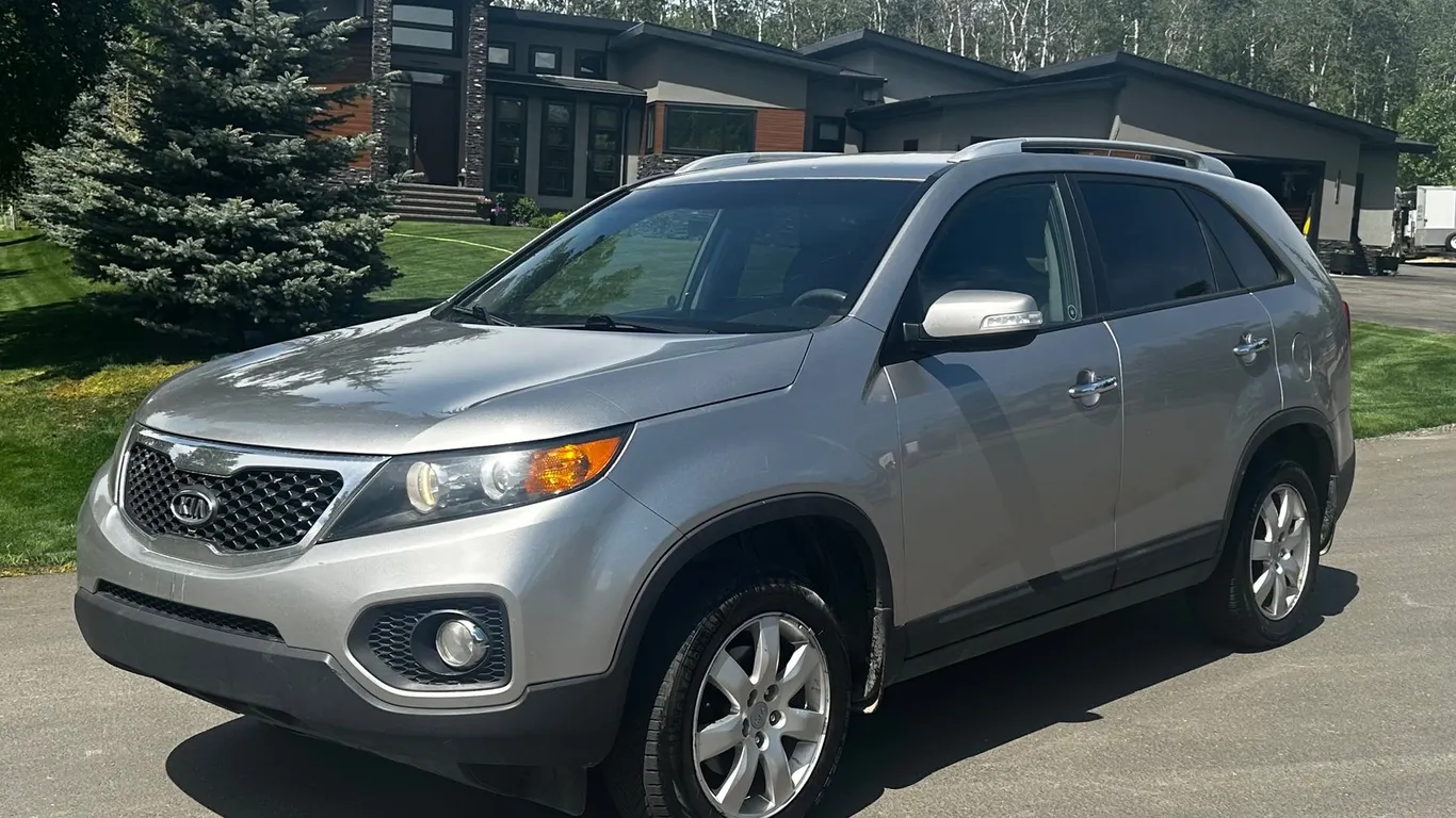 NO RESERVE 2013 KIA SORENTO LX