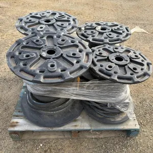 Pallet with Hydraulic Hose