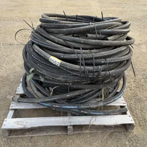 Pallet with Hydraulic Hose