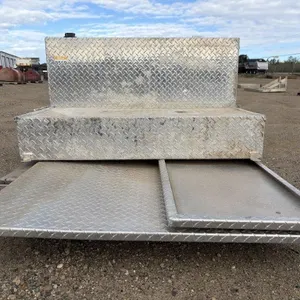 Two Fuel Tanks, One Toolbox & Aluminum Box Cover