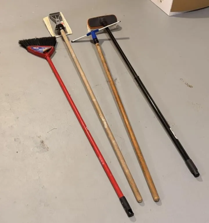 Broom, Dry Mop, Squeegee & more