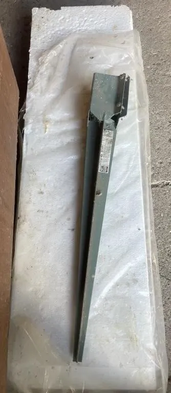 Ecospike 4� x 4� ground spike. Comes with five
