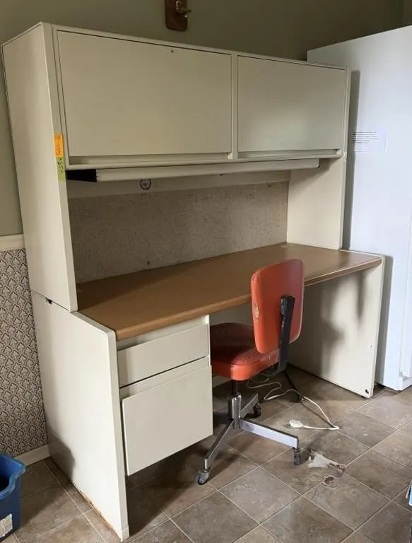 Commercial-grade metal and wood-laminate office
