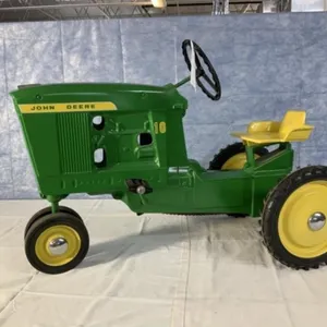 JD 3 hole 10 Series Pedal Tractor