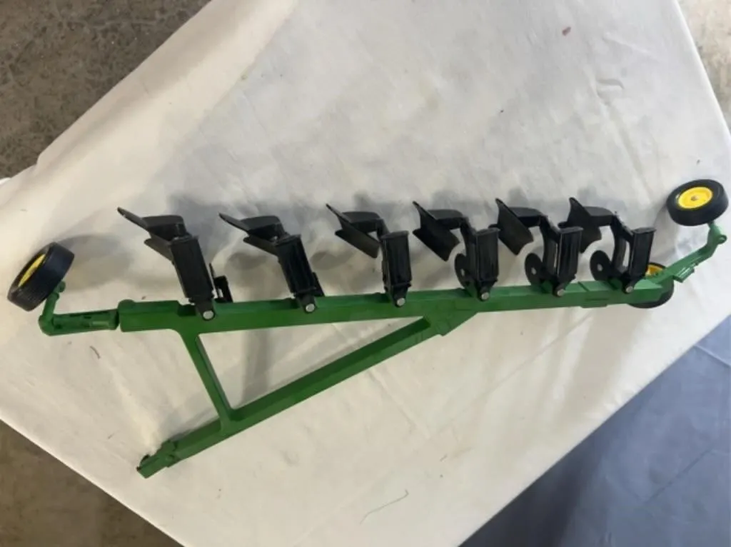 JD 6 Bottom Plow 1:16 Scale