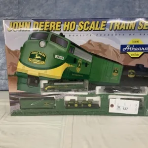 JD HO Scale Train Set NIB