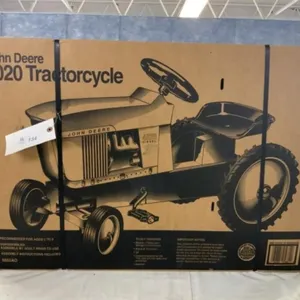 JD 4020 Pedal Tractor NIB