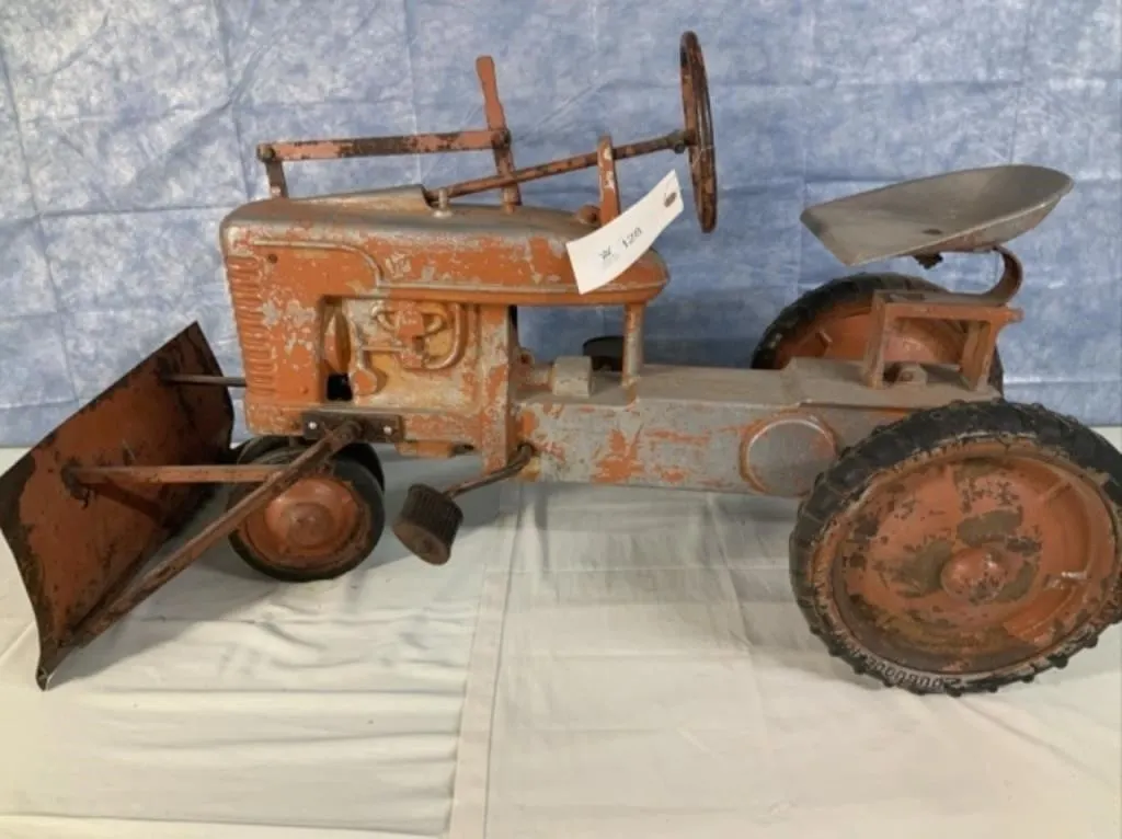 Farmall H Pedal Tractor ESKA Co w/Hand Controlled
