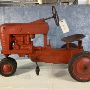 Farmall 406 Pedal Tractor