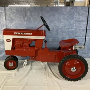 Farmall 560 by Eska Pedal Tractor w/ IH Umbrella