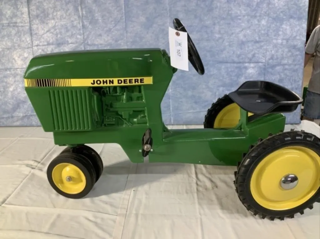 JD 30 Series Pedal Tractor