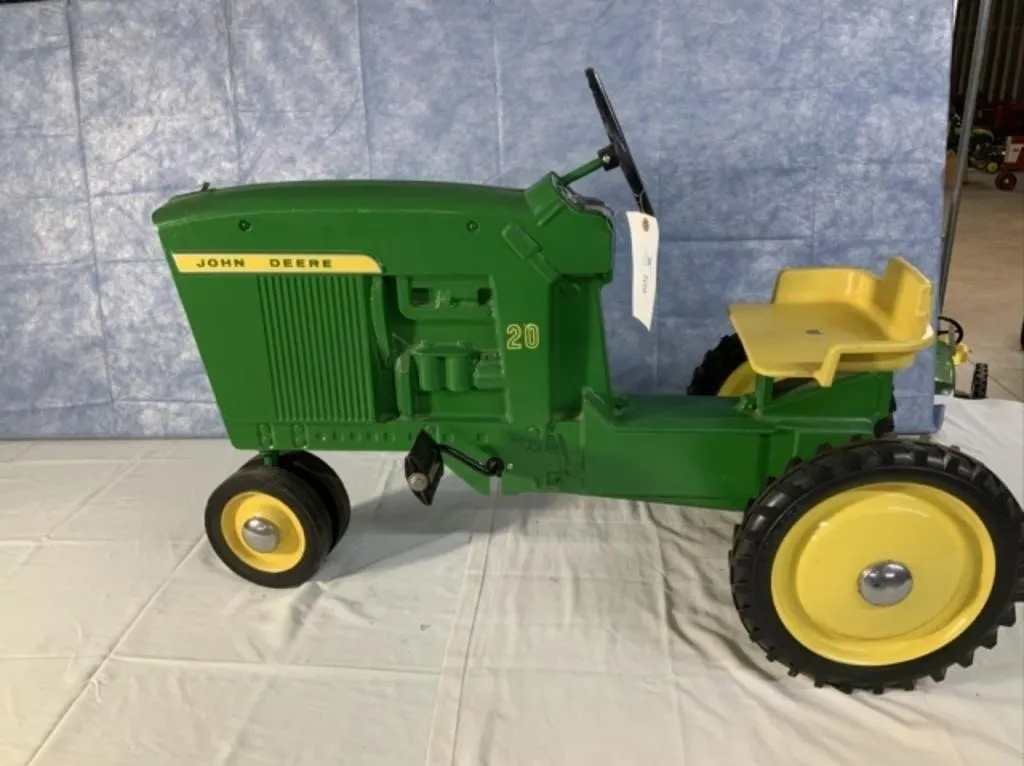 JD 20 Model D55 Pedal Tractor