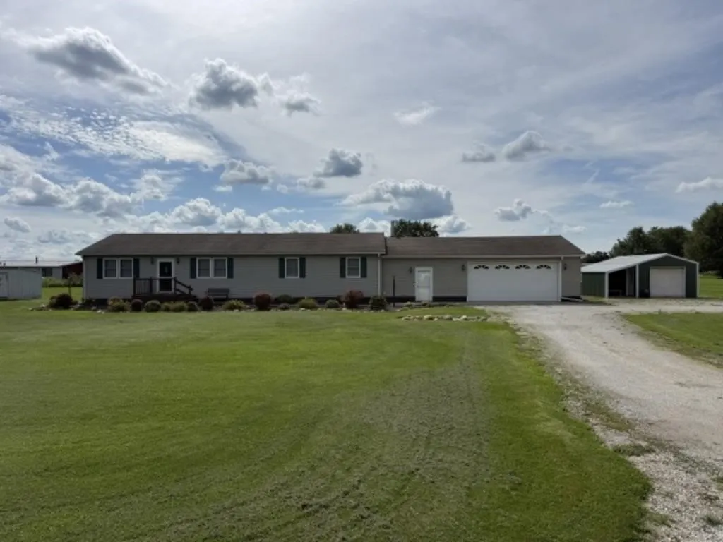 MODERN FRAME HOME & OUTBUILDINGS