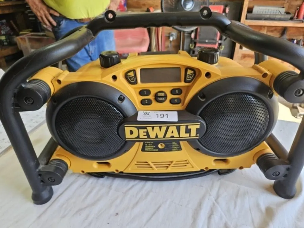 Dewalt Boom Box, Construction Site Radio