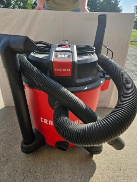 Craftsman 16 Gallon Wet Dry Shop Vac