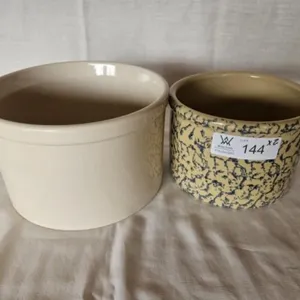 Roseville 1qt Sponge Blue & Cream Crock