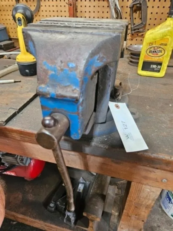 Workbench Vise HD
