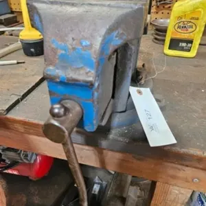 Workbench Vise HD