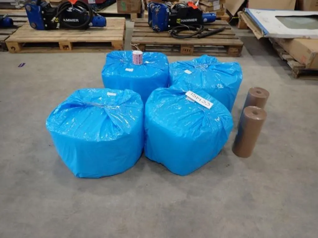 Qty Of (4) Rolls 12 In. Bubble Film Wrap