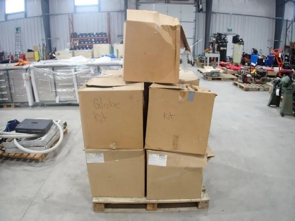 UNUSED Qty Of (9) Globe Lights