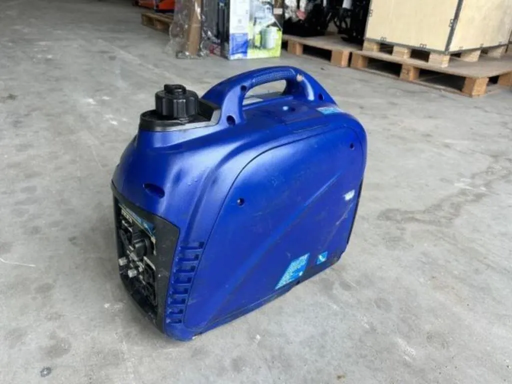 Powerfist 2,000W D2,000iS Inverter