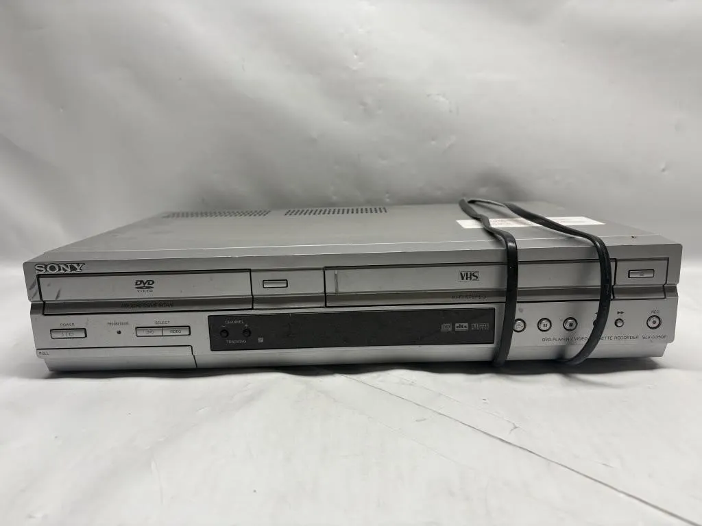 Sony SLV-D350P DVD/VCR Combo Player