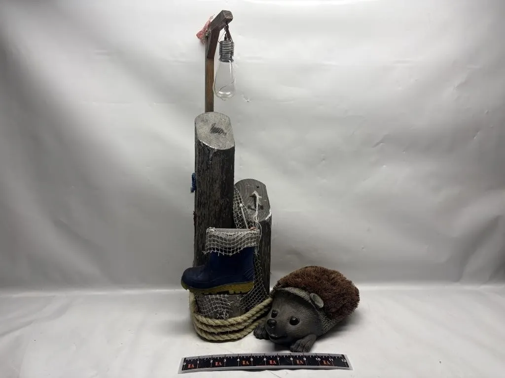 Nautical Decor Set: Pier Lamp, Boot & Hedgehog