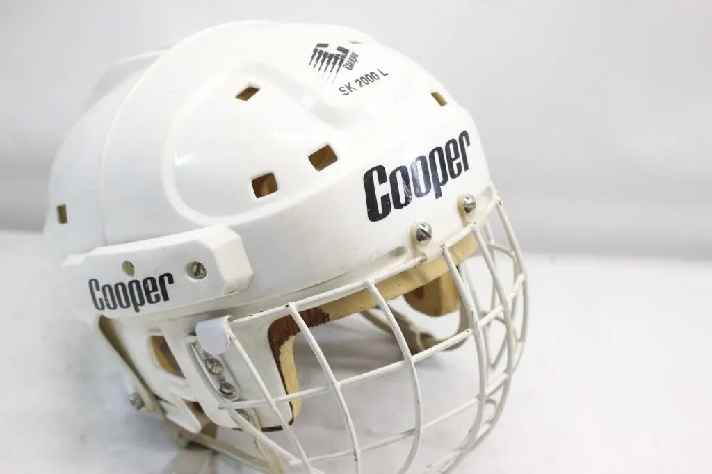 Cooper SK 2000 L Hockey Helmet with Cage