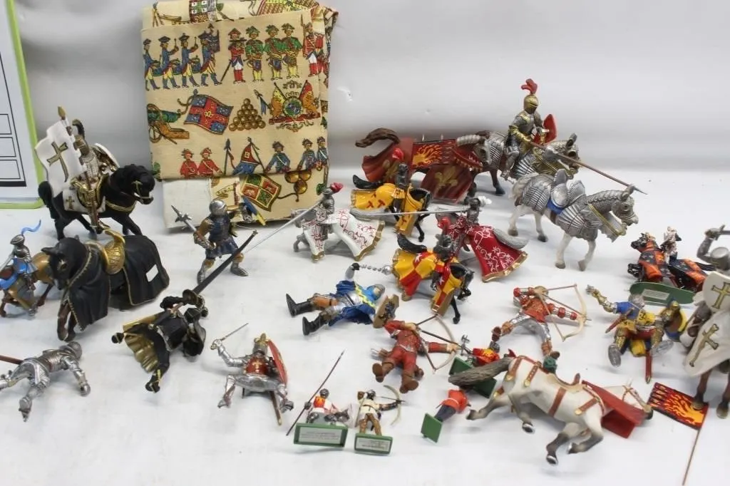 Medieval Knights & Horses Figure Lot