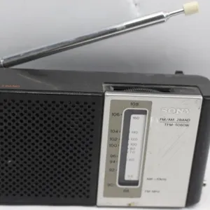 Sony TFM-6060W FM/AM 2-Band Portable Radio