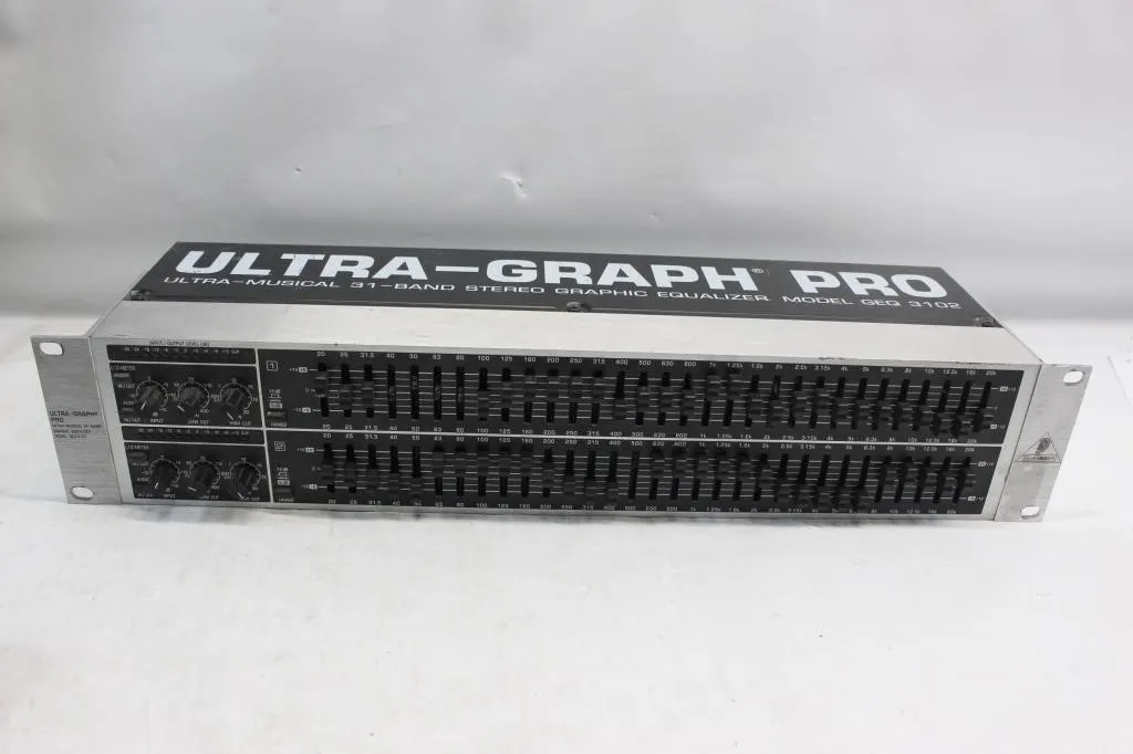 Behringer Ultra-Graph Pro GEQ3102 Equalizer