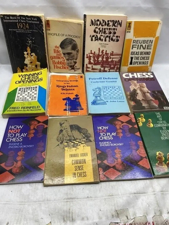 Lot of chess strategy & opening books (12)