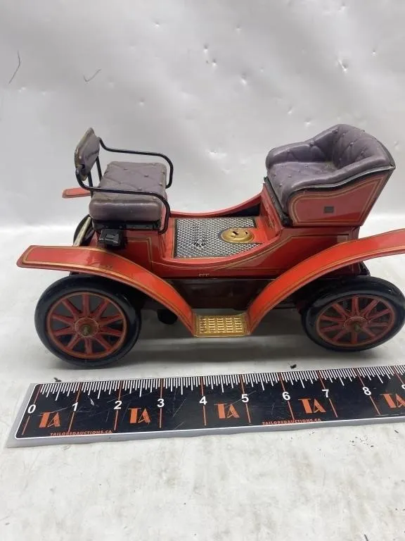 Tin Litho 1901 Antique Car Toy, Made in Japan