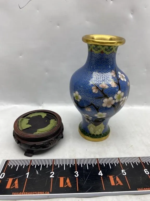 Cloisonné vase with wooden stand