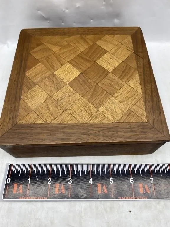 Wood Parquet Marquetry Jewelry/Trinket Box