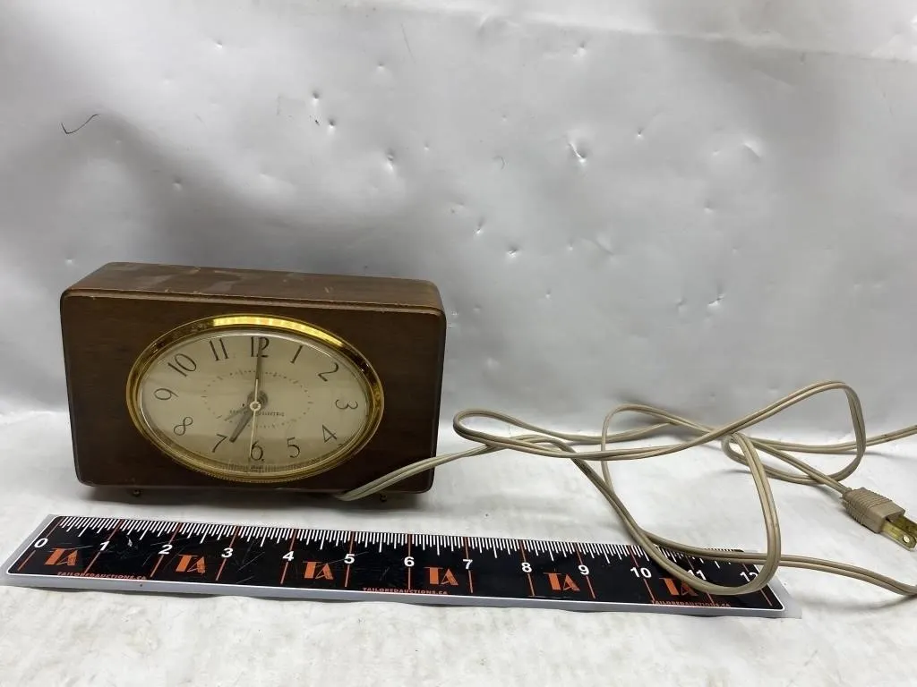 General Electric Wood Case Mantel Clock