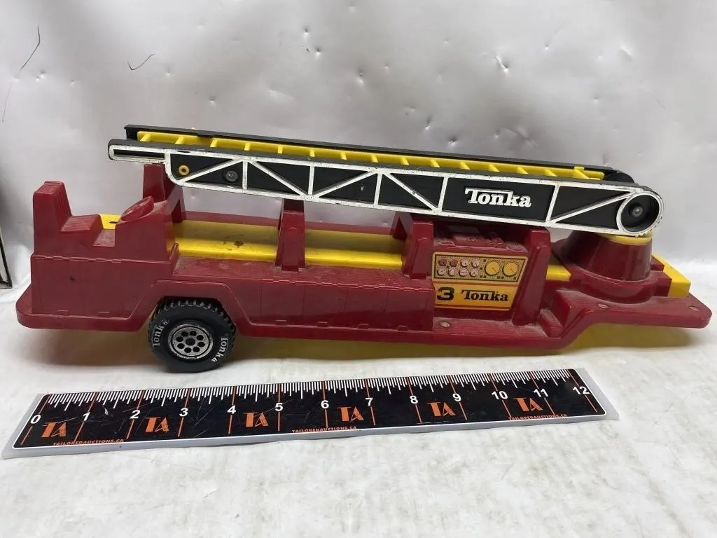 Vintage Tonka #3 Fire Truck with Ladder