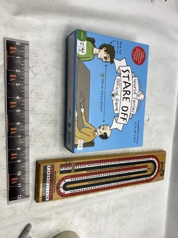 Stare Off Game & Bicycle Cribbage Board