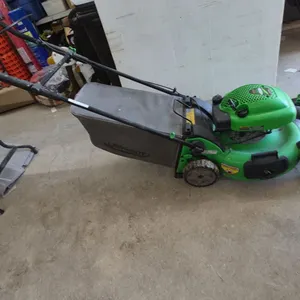Lawnboy Push Mower with Grass Bag and Handle Assembly. 4 cycle