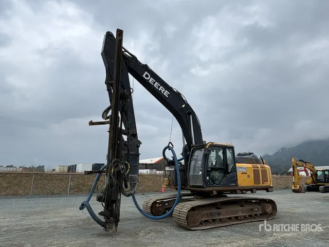 2013 John Deere 250G Crawler Mounted Blasthole Drill