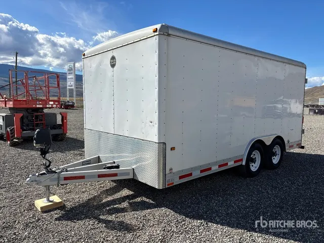 2005 Wells Cargo 16 ft T/A Enclosed Trailer