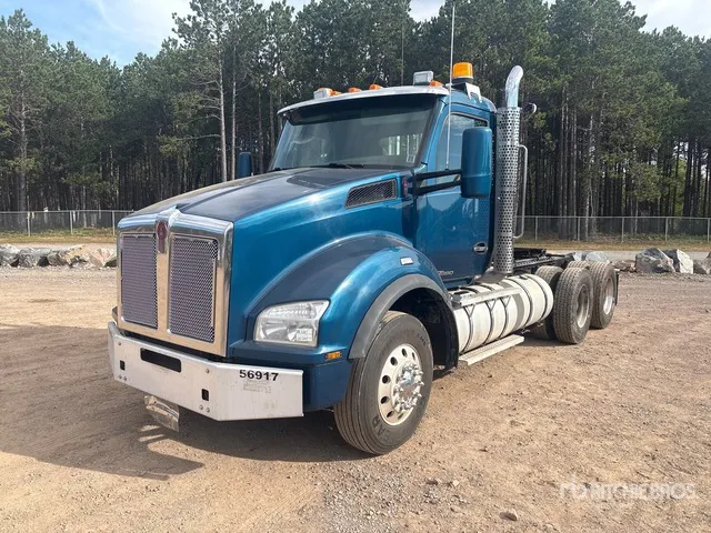 2017 Kenworth T880 6x4 T/A Day Cab Truck Tractor