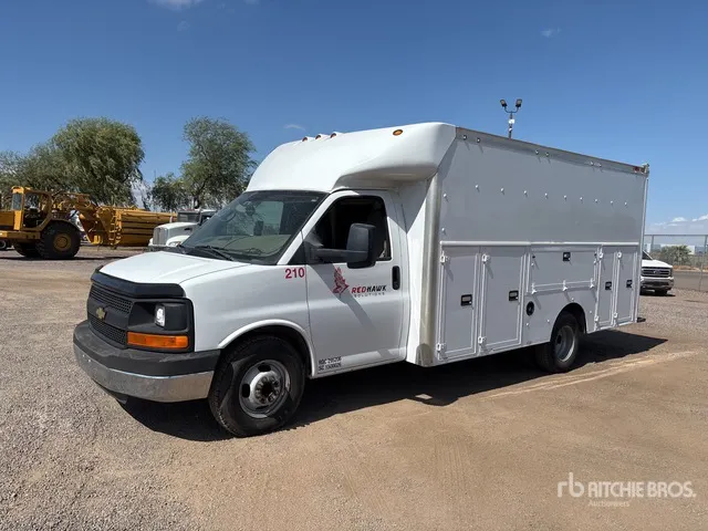 2011 Chevrolet Express 3500 4x2 Utility Truck