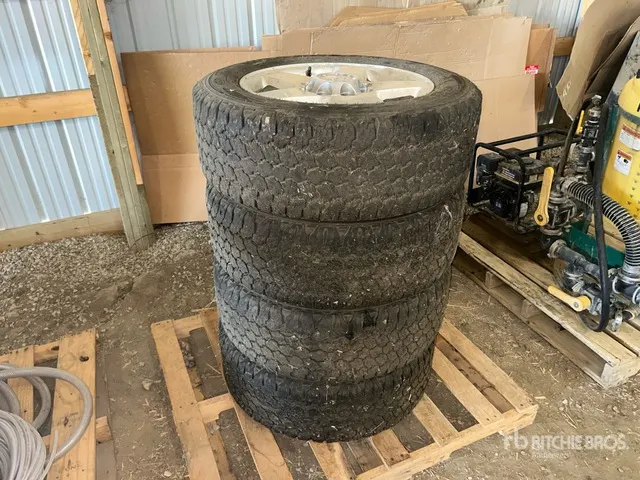 Quantity of (4) Goodyear Wrangler 265/60R20 Tires