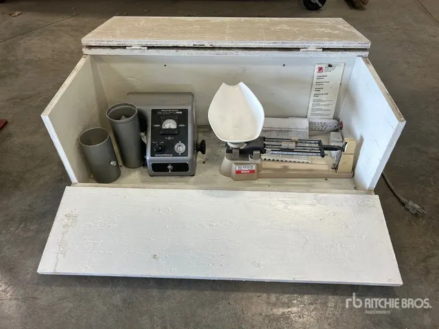 Nuclear Enterprises 919 Moisture Tester & Triple Beam Balance