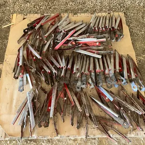 Quantity of (70) Crop Lifters