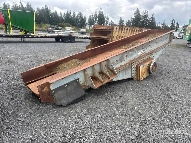 1997 Seco 4220 3 ft 6 in x 20 ft Aggregate Feeder
