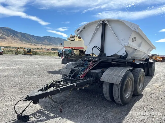 2012 Smithco 31 ft Quad/A Side Dump Trailer