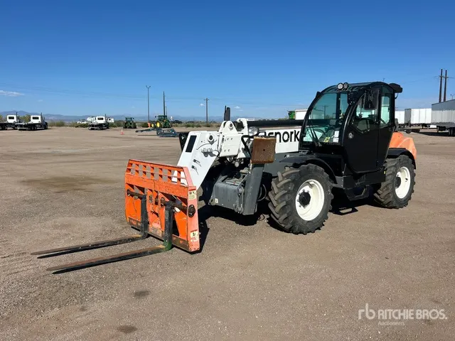 2022 Snorkel SR9244 Telehandler