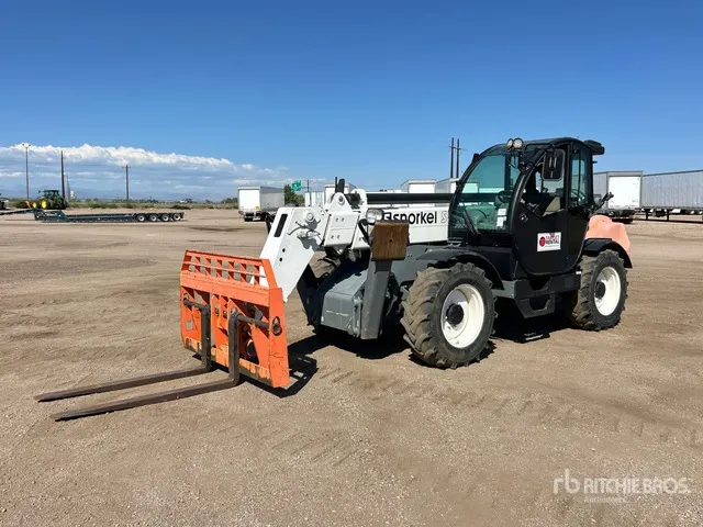 2022 Snorkel SR9244 Telehandler